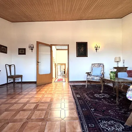 公寓 Via Del Poggio With A Big Terrace